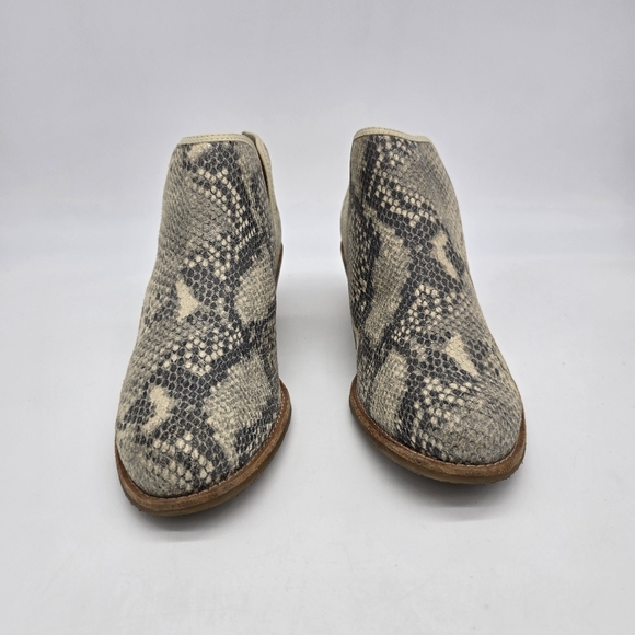 Lucky Brand Basel Ankle Boots Booties 8.5M Gray Snake Print Suede Leather Zip - Picture 3 of 7